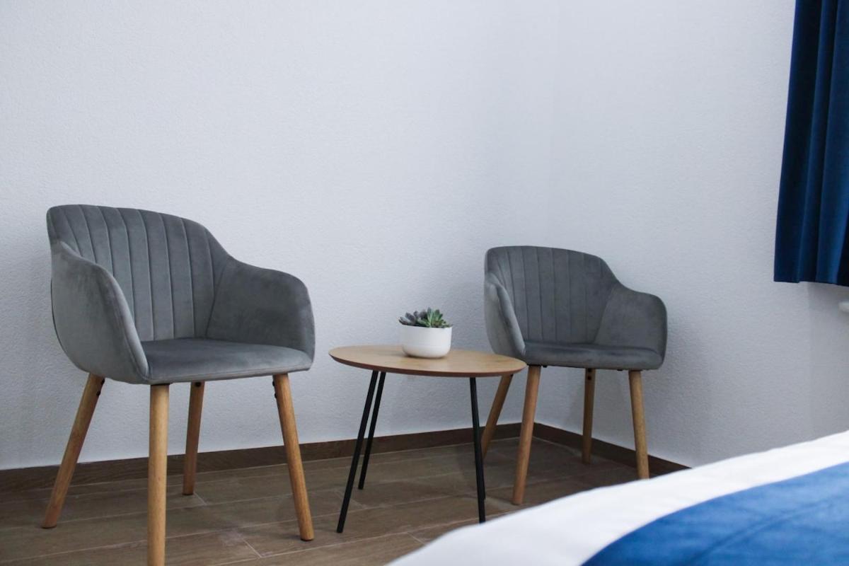 Apartamento Lyly - Free Parking, Near The Metro Praga