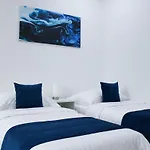Lyly Apartment - Free Parking, Near The Metro
